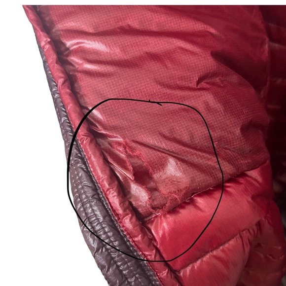 Patagonia Ultralight Fiona Parka Women’s Medium Maroon Hooded Lightweight Warm - Picture 11 of 11